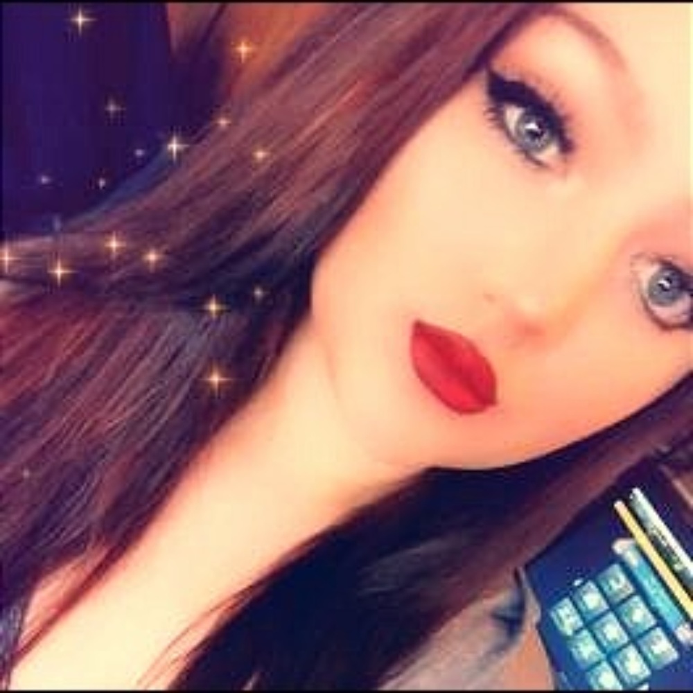 Meet your Posher, Haley